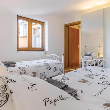 Amazing In With Wifi