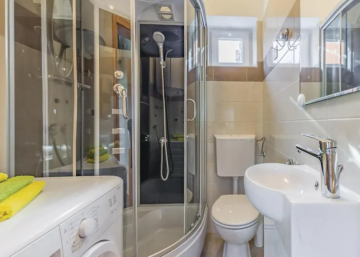 Apartment Amazing In With Wifi Pula